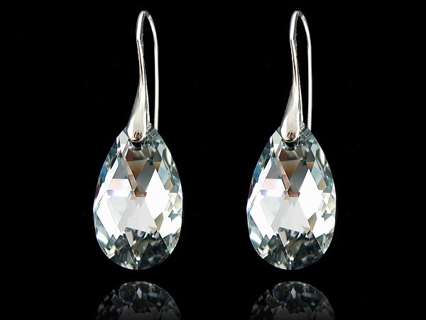 Stříbrné náušnice Pear Light Chrome
