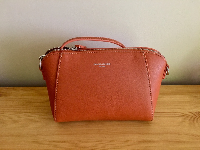 Dámská koňaková crossbody David Jones 5024
