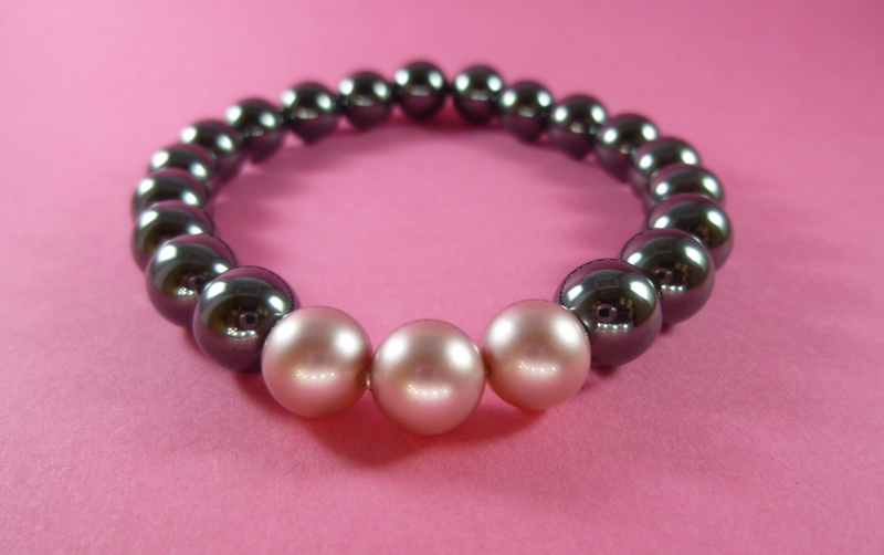 Steel Gray - náramek z minerálů