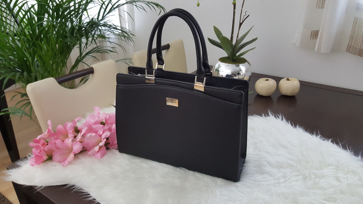 Dámská černá kabelka Flora & Co 6518